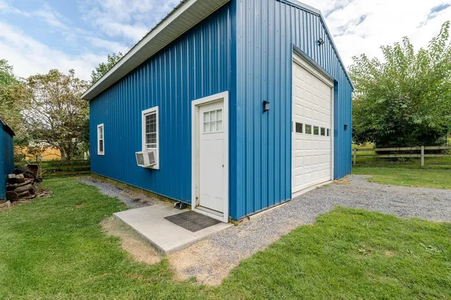 $329,000 | 257 Center Street, Timberville, VA 22853