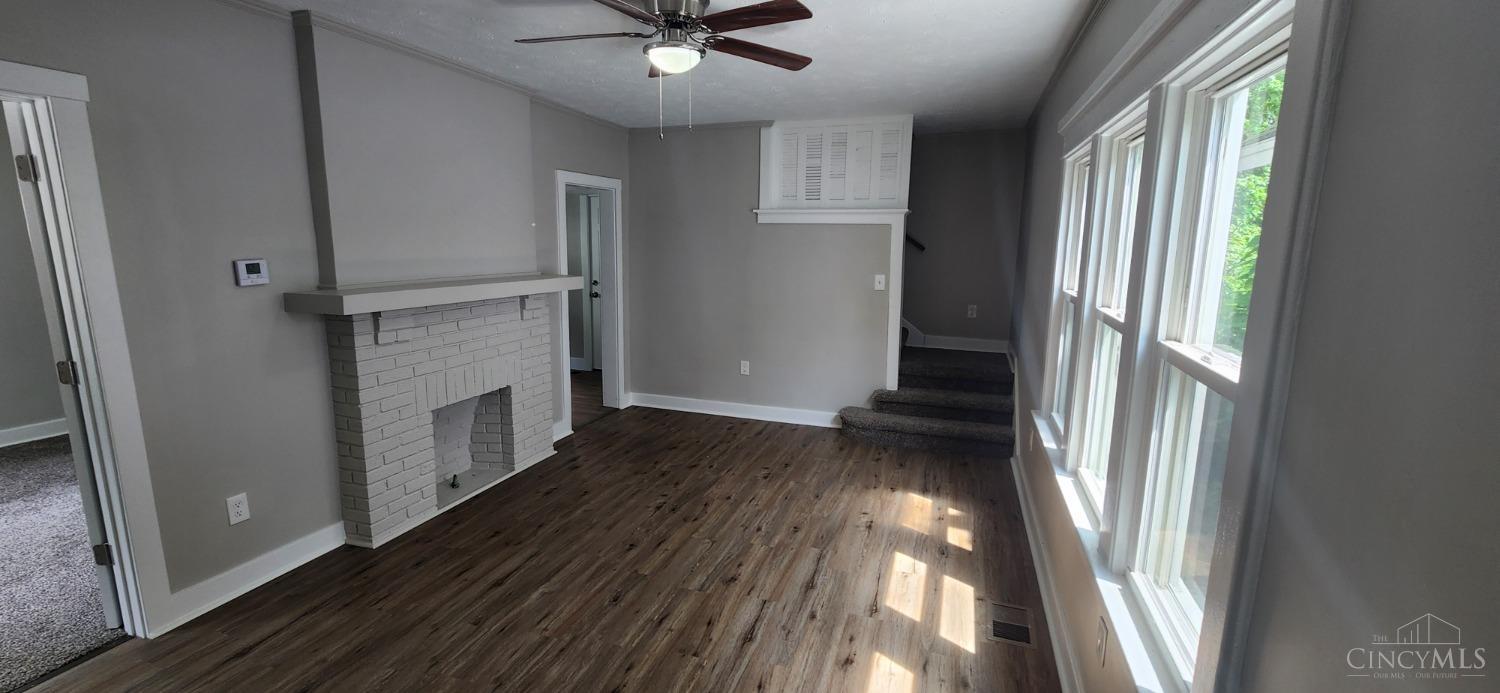 2044 Rugby Road Dayton, OH 45406 - Photo 3 of 12 Gallery Image 3