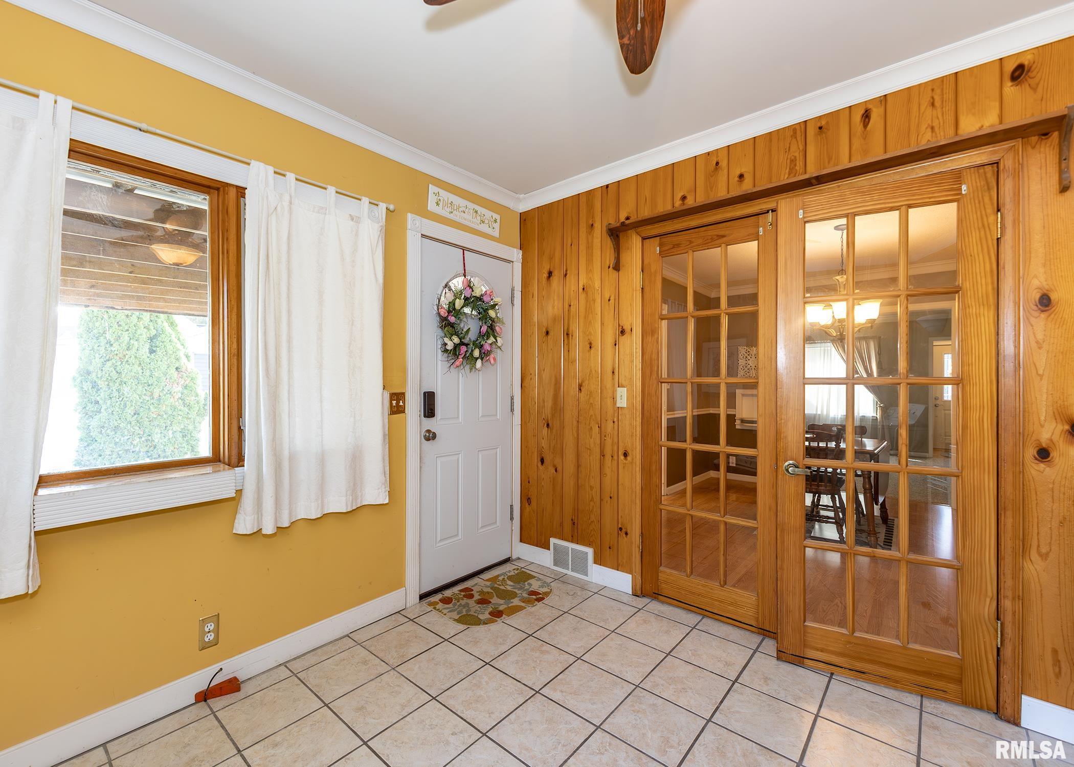 1223 North 3rd Street Clinton, IA 52732 - Photo 11 of 30 Gallery Image 11