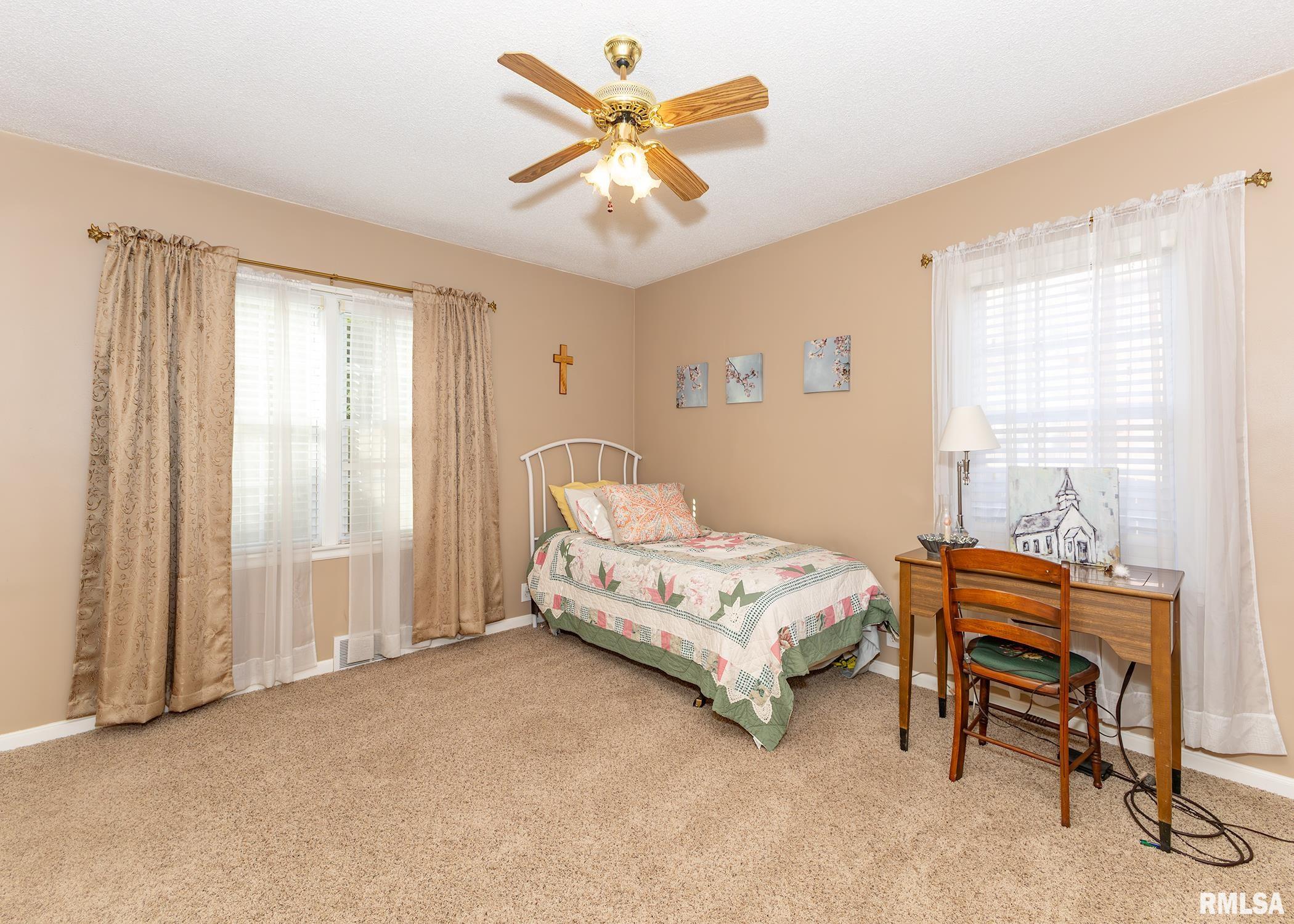 1223 North 3rd Street Clinton, IA 52732 - Photo 22 of 30 Gallery Image 22