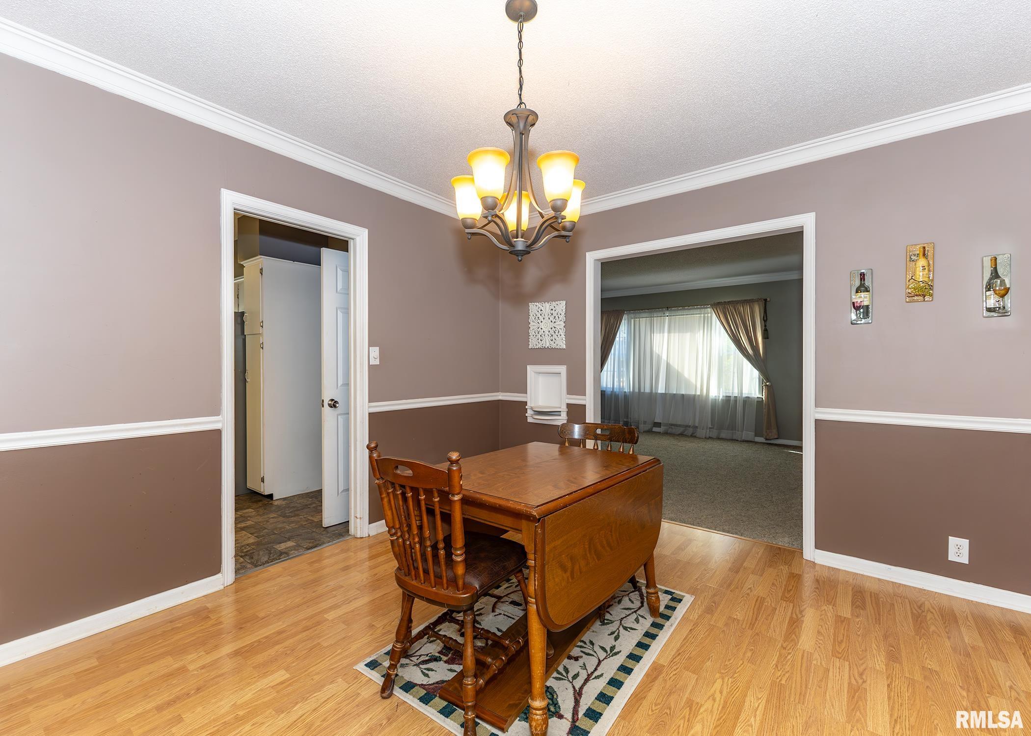 1223 North 3rd Street Clinton, IA 52732 - Photo 8 of 30 Gallery Image 8
