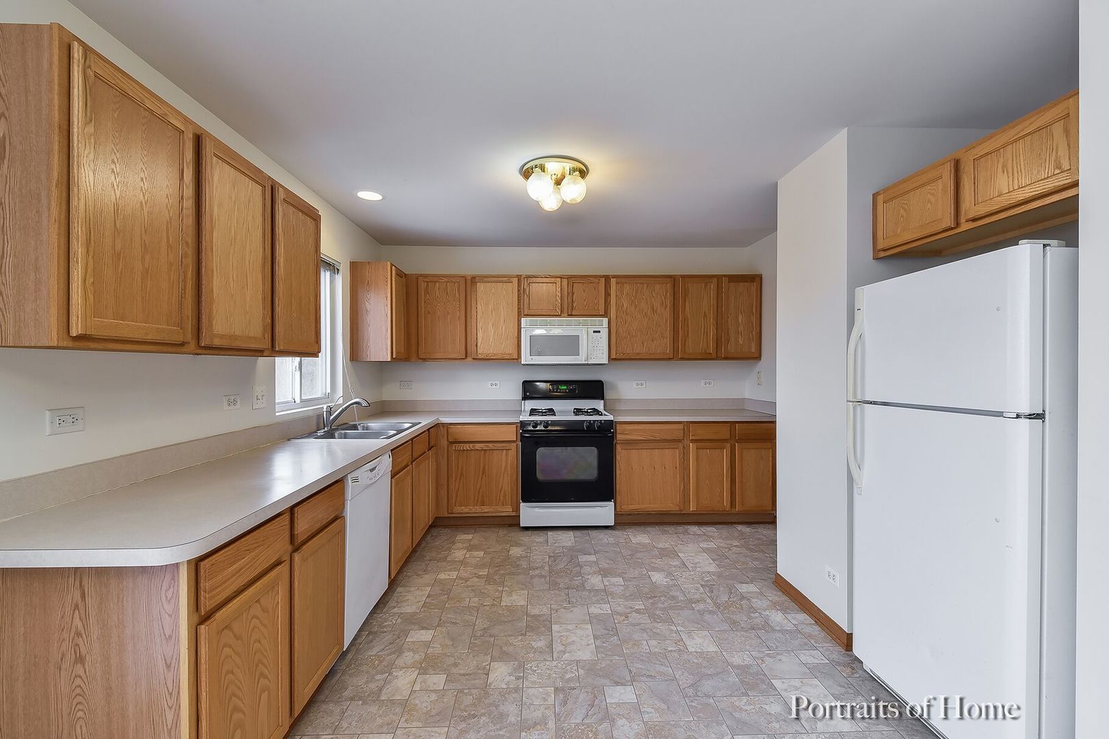 1545 Grange Road DeKalb, IL 60115 - Photo 4 of 22