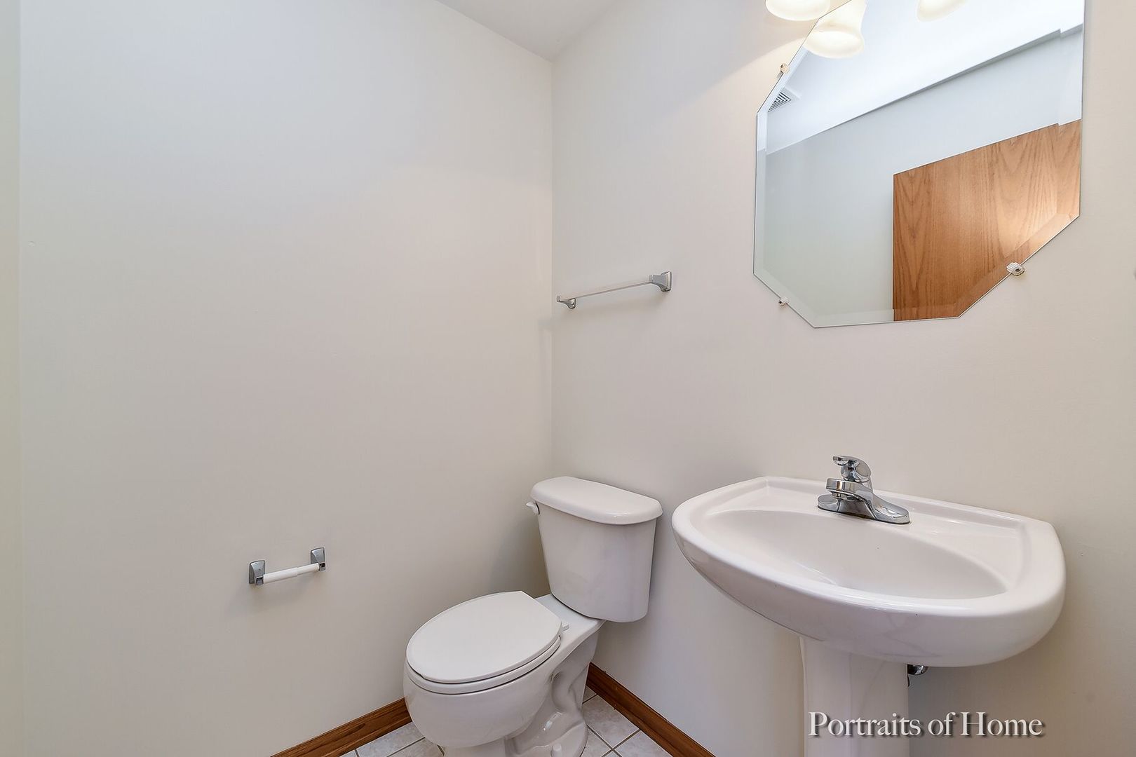1545 Grange Road DeKalb, IL 60115 - Photo 9 of 22