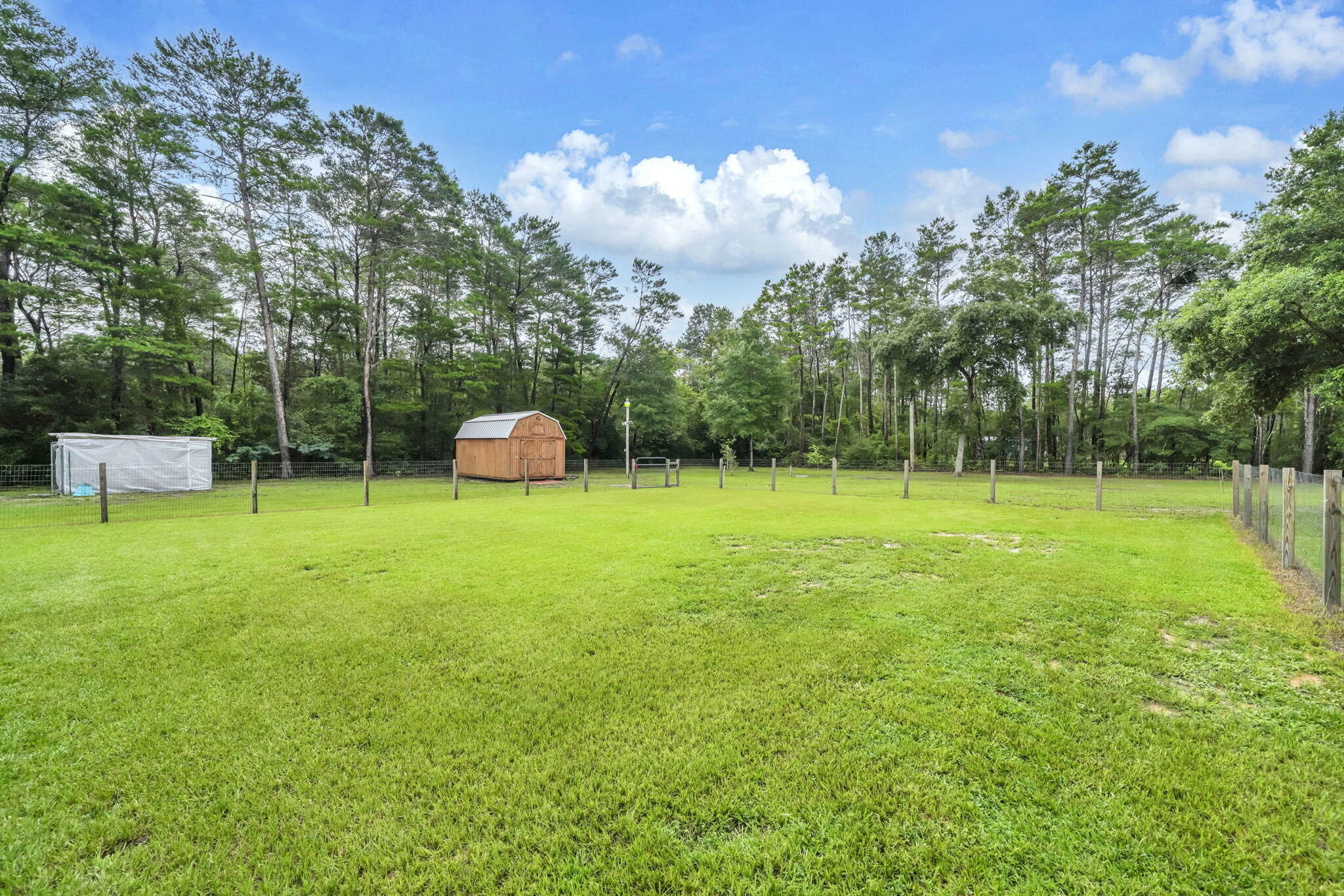 819 Woodlawn Road Freeport, FL 32439 - Photo 55 of 66 55-web-or-mls-DSC06923_1