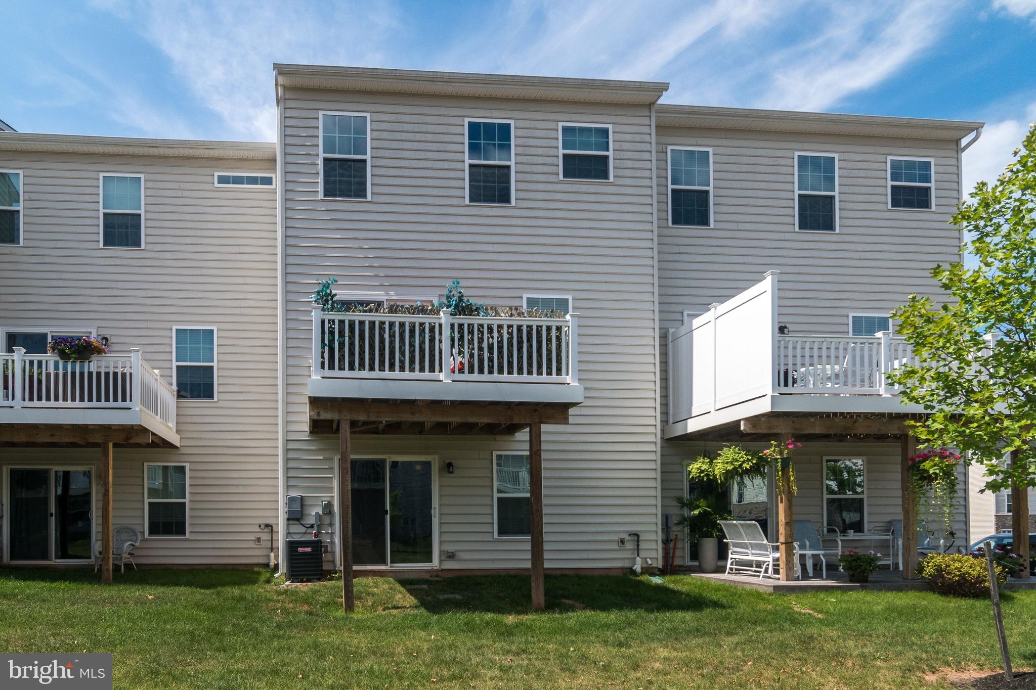 425 Arbor Boulevard Perkasie, PA 18944 - Photo 2 of 29