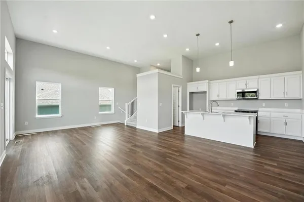 $310,779 | 1312 South 4th Street East, Louisburg, KS 66053