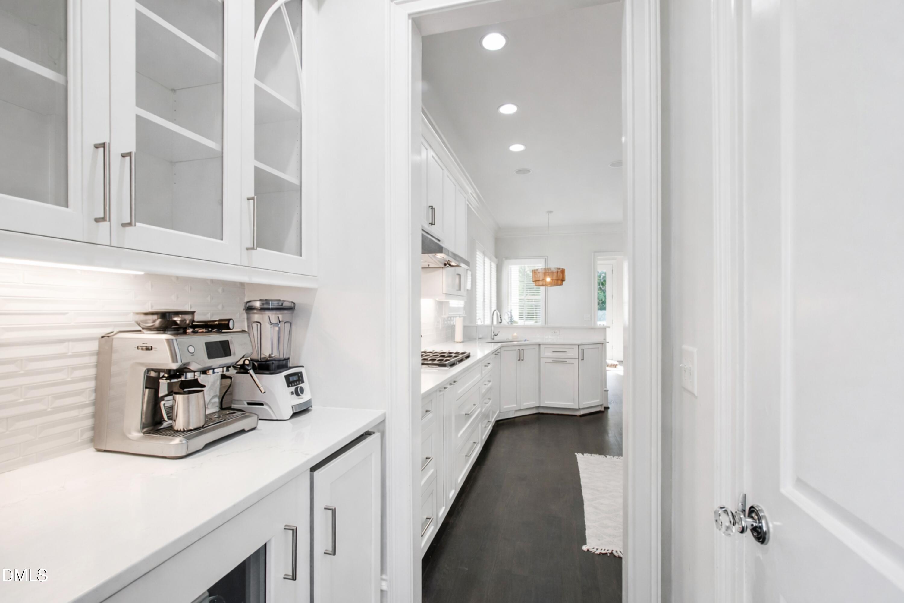 2615 Davis Street Raleigh, NC 27608 - Photo 13 of 61 5