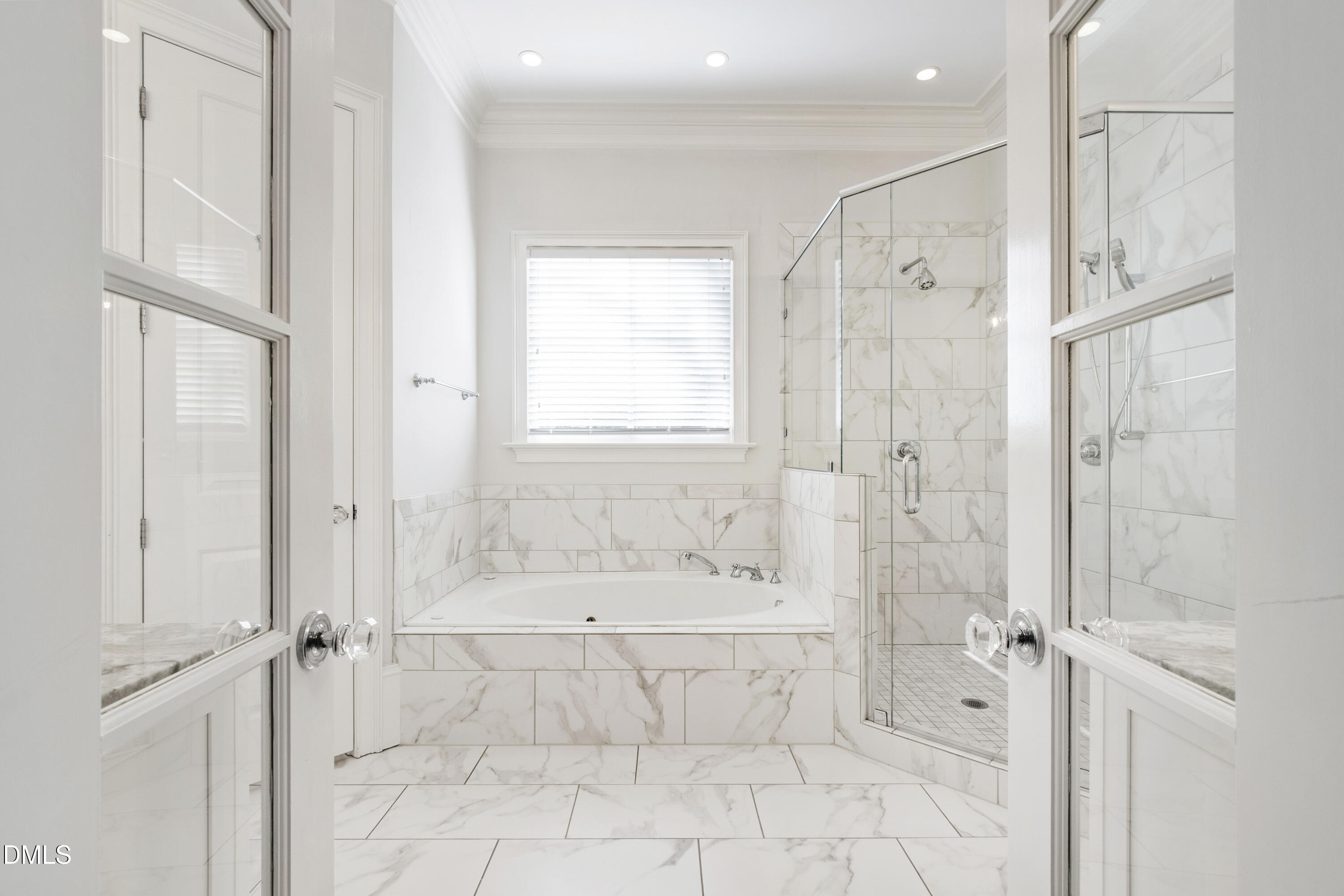 2615 Davis Street Raleigh, NC 27608 - Photo 26 of 61 a bathroom with a shower and a bathtub