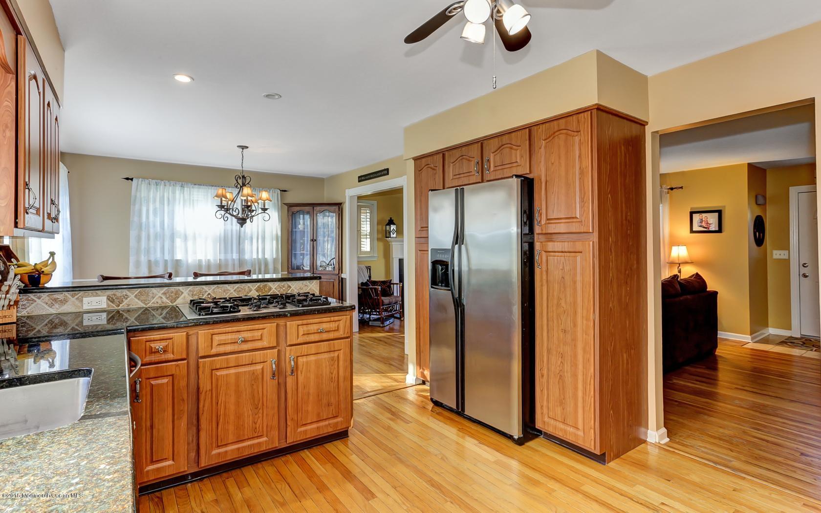 270 River Road Red Bank, NJ 07701 - Photo 8 of 19 9-photo-web-1680x1050-219848