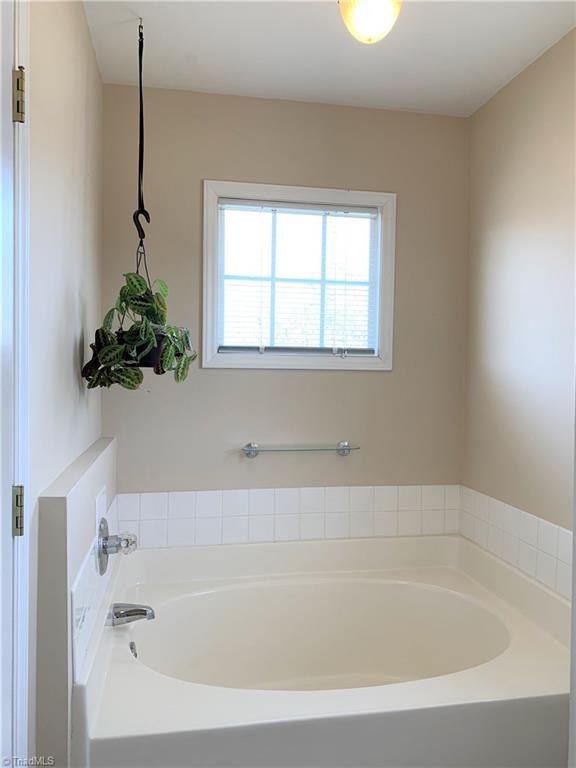 5035 Springhouse Farm Road Winston-Salem, NC 27107 - Photo 16 of 30 Gallery Image 16