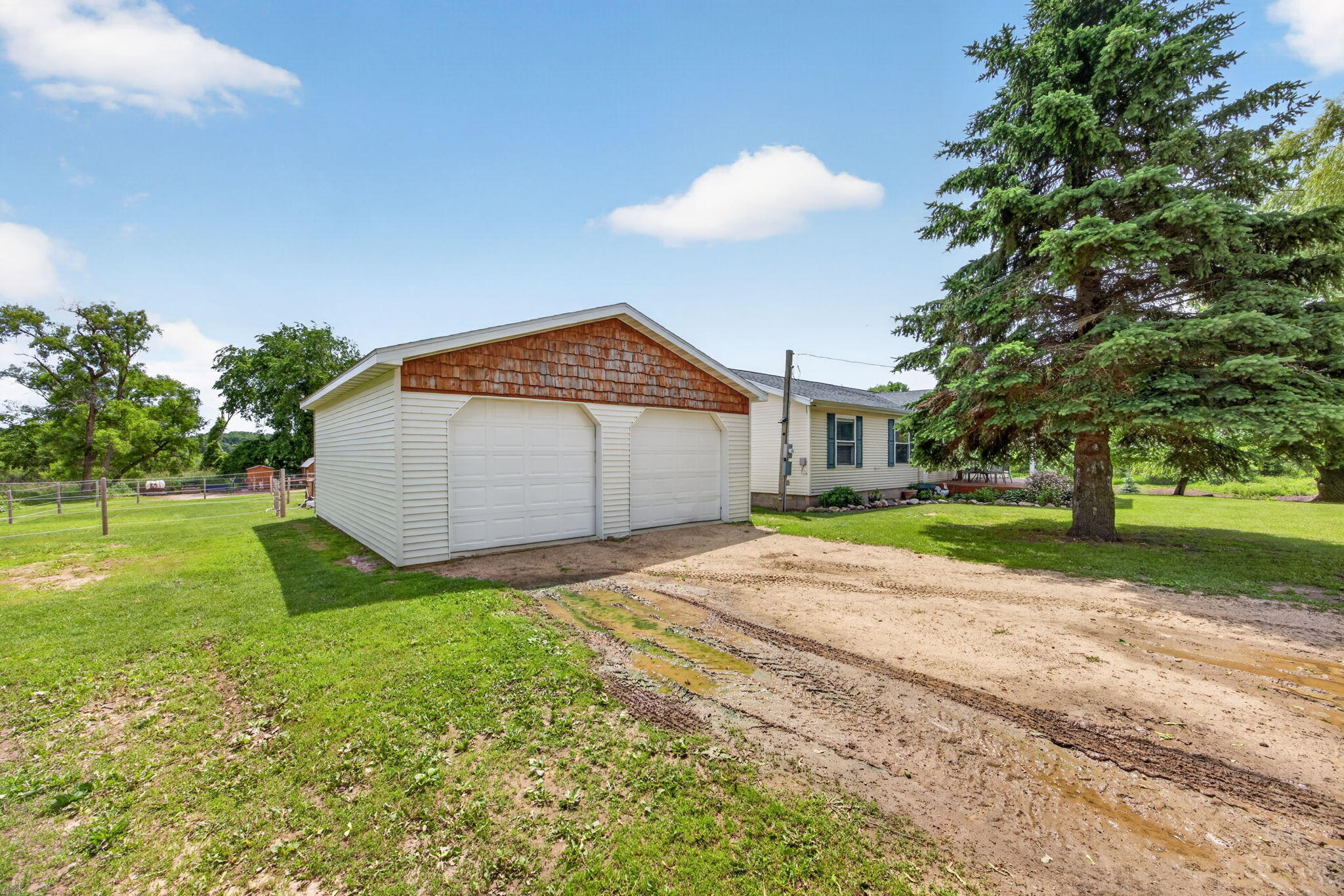5110 Cedar Lake Road Northeast Edmore, MI 48829 - Photo 6 of 50 7-web-or-mls-3Y2A2319