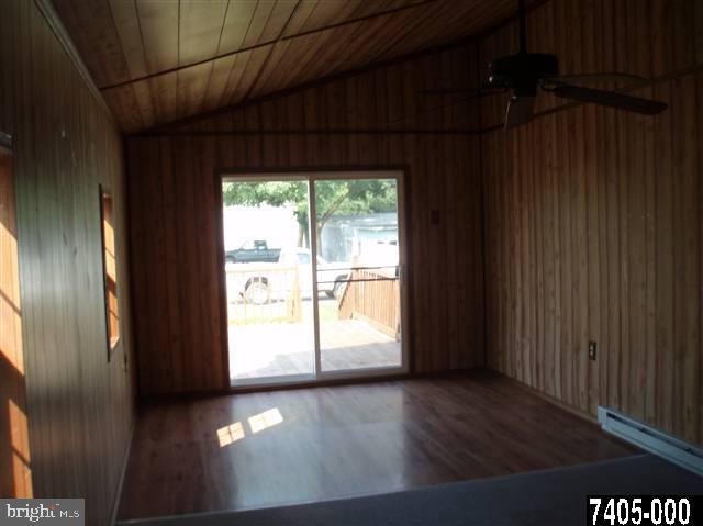 533 Baltimore Street Hanover, PA 17331 - Photo 10 of 16