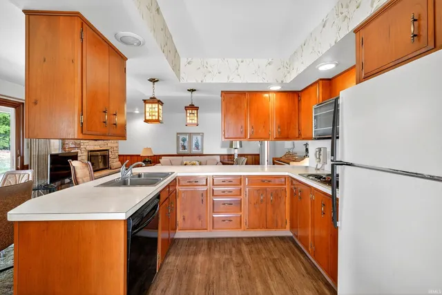 $399,900 | 317 East Clover Lane, Bloomington, IN 47408