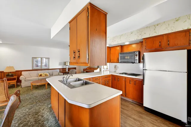 $399,900 | 317 East Clover Lane, Bloomington, IN 47408