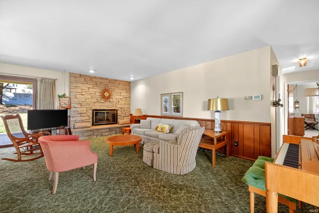 $399,900 | 317 East Clover Lane, Bloomington, IN 47408