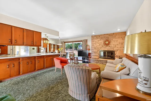 $399,900 | 317 East Clover Lane, Bloomington, IN 47408