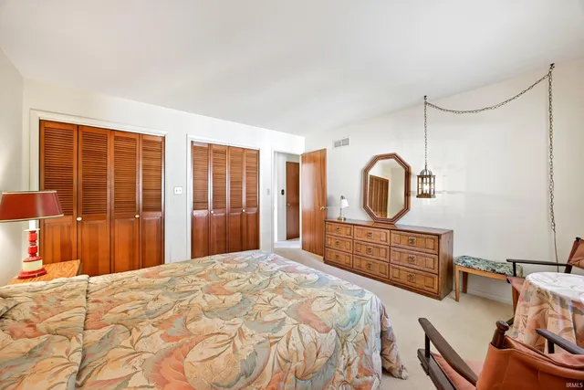 $399,900 | 317 East Clover Lane, Bloomington, IN 47408