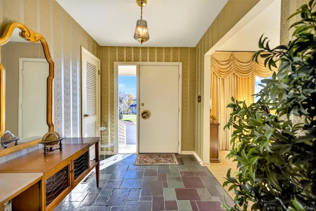 $399,900 | 317 East Clover Lane, Bloomington, IN 47408