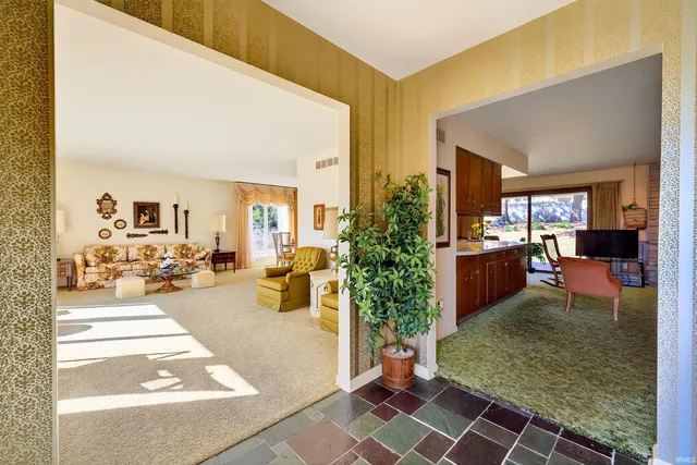 $399,900 | 317 East Clover Lane, Bloomington, IN 47408