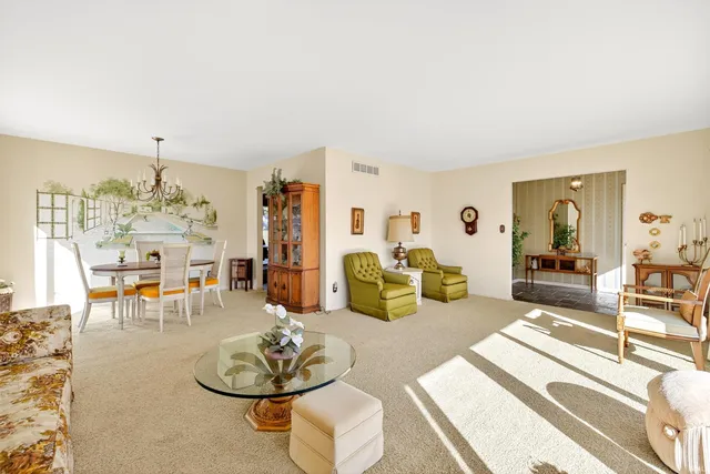 $399,900 | 317 East Clover Lane, Bloomington, IN 47408