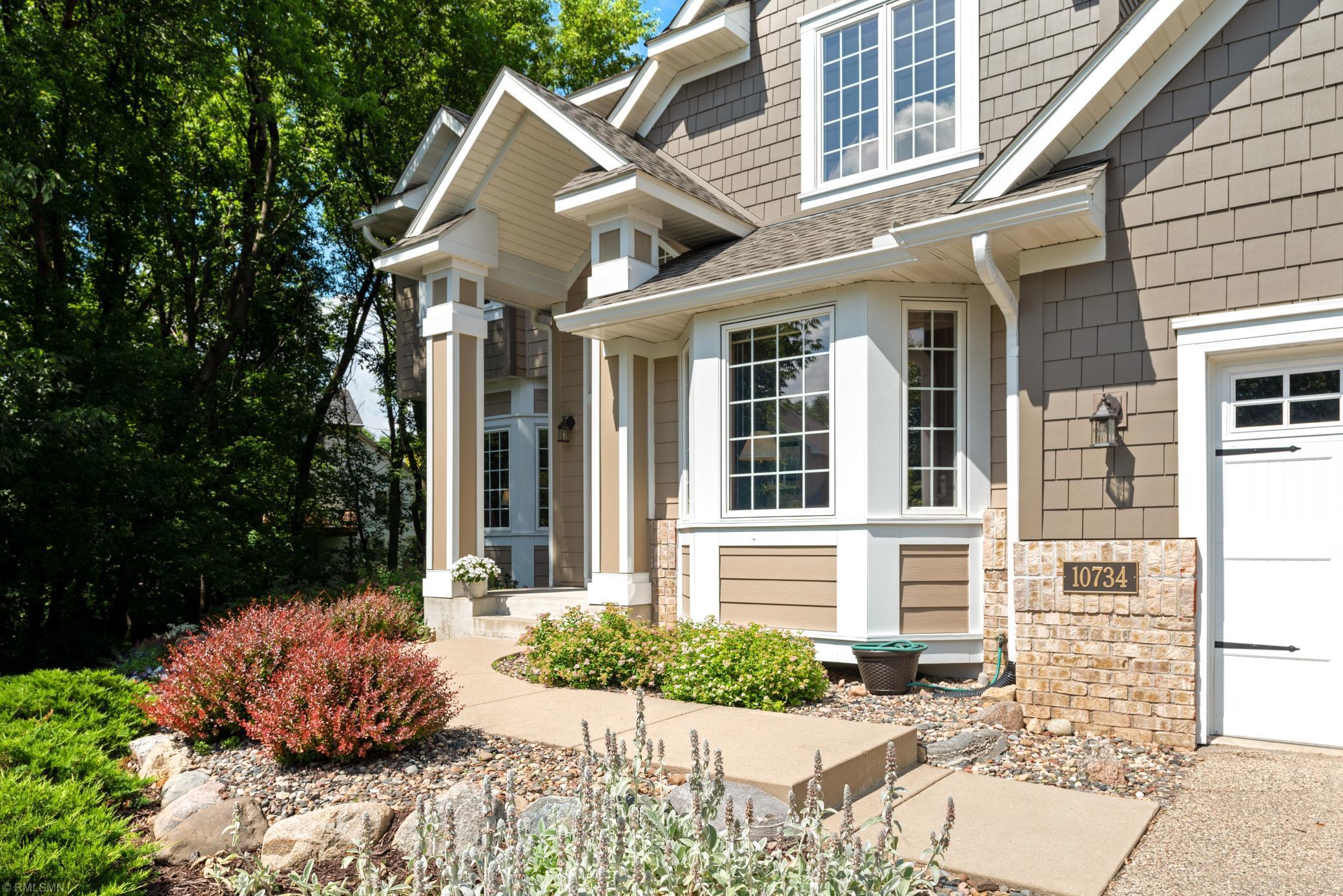 10734 Alison Way Inver Grove Heights, MN 55077 - Photo 2 of 29 Gallery Image 2