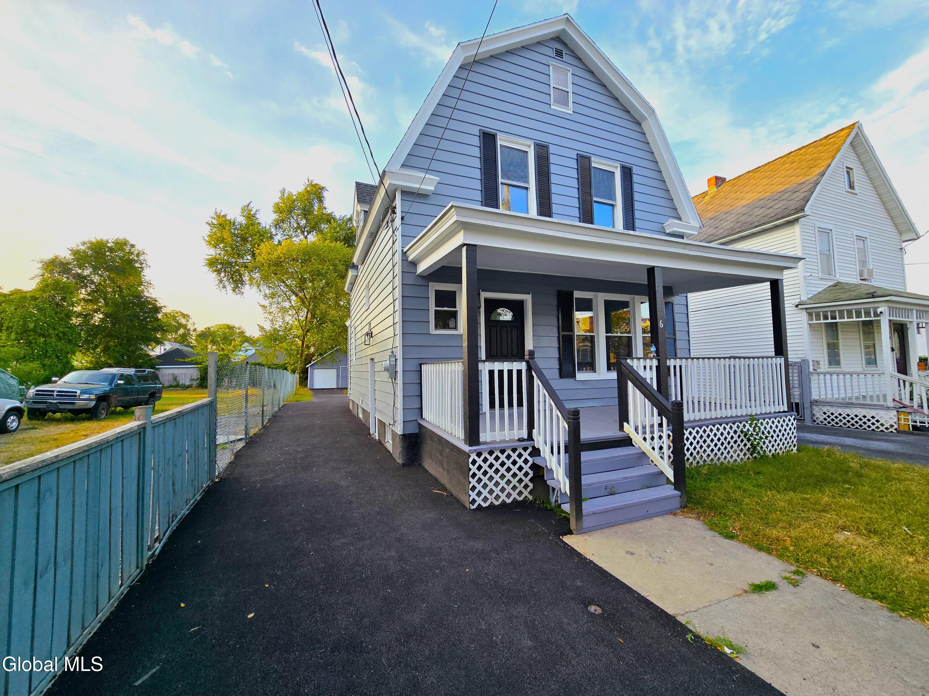 6 Elbert Street Schenectady, NY 12304 - Photo 2 of 22 2