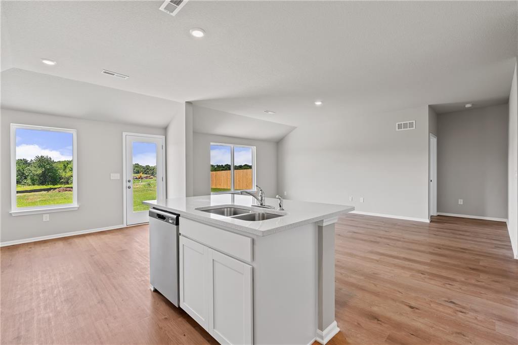 20353 West 195th Street Spring Hill, KS 66083 - Photo 3 of 14 Gallery Image 3