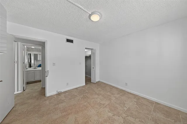 $299,000 | 1541 South Ocean Boulevard, Unit 111, Lauderdale-by-the-Sea, FL 33062