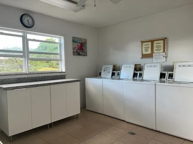 $299,000 | 1541 South Ocean Boulevard, Unit 111, Lauderdale-by-the-Sea, FL 33062