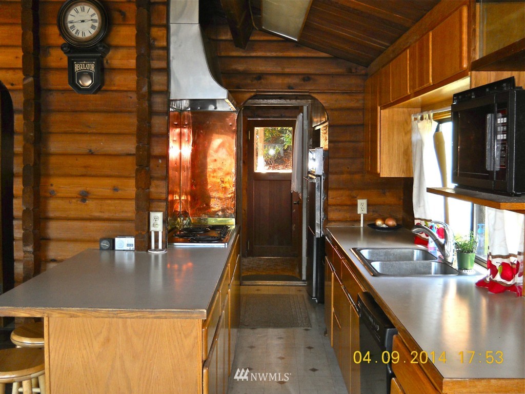 18862 Sulfur Springs Road Mount Vernon, WA 98274 - Photo 8 of 25 Gallery Image 8
