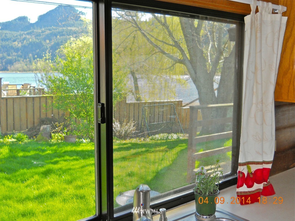 18862 Sulfur Springs Road Mount Vernon, WA 98274 - Photo 9 of 25 Gallery Image 9