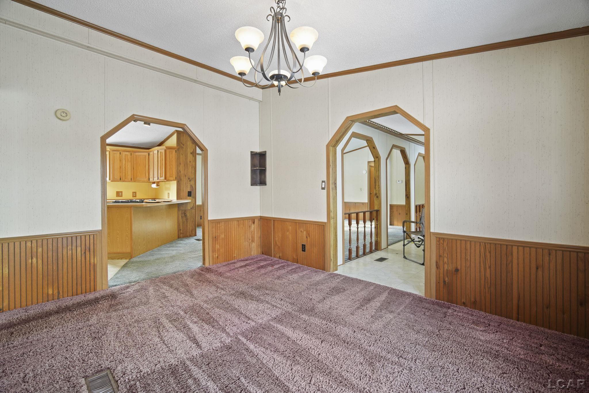 1010 Sutton Road Adrian, MI 49221 - Photo 21 of 42 50129031-918a60cf-36de-4e1e-9de9-12c195b580dc.JPG