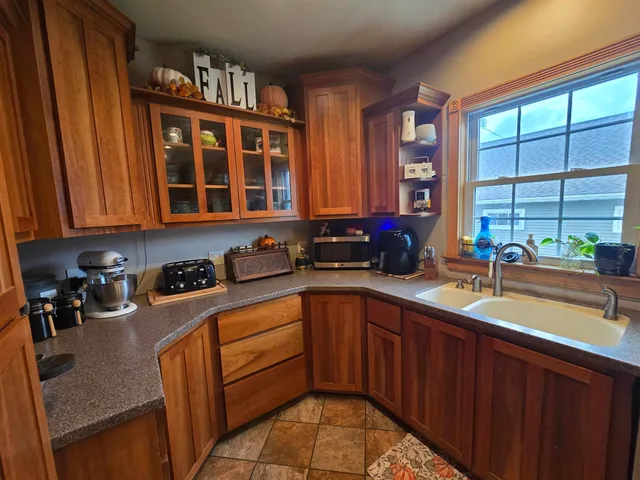 $375,000 | 83 Spring Street, Hardwick, VT 05843