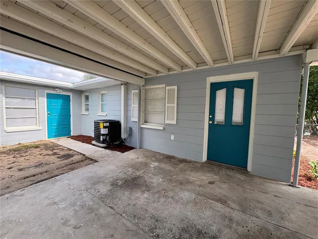 $1,200 | 218 West 4th Street, Frostproof, FL 33843