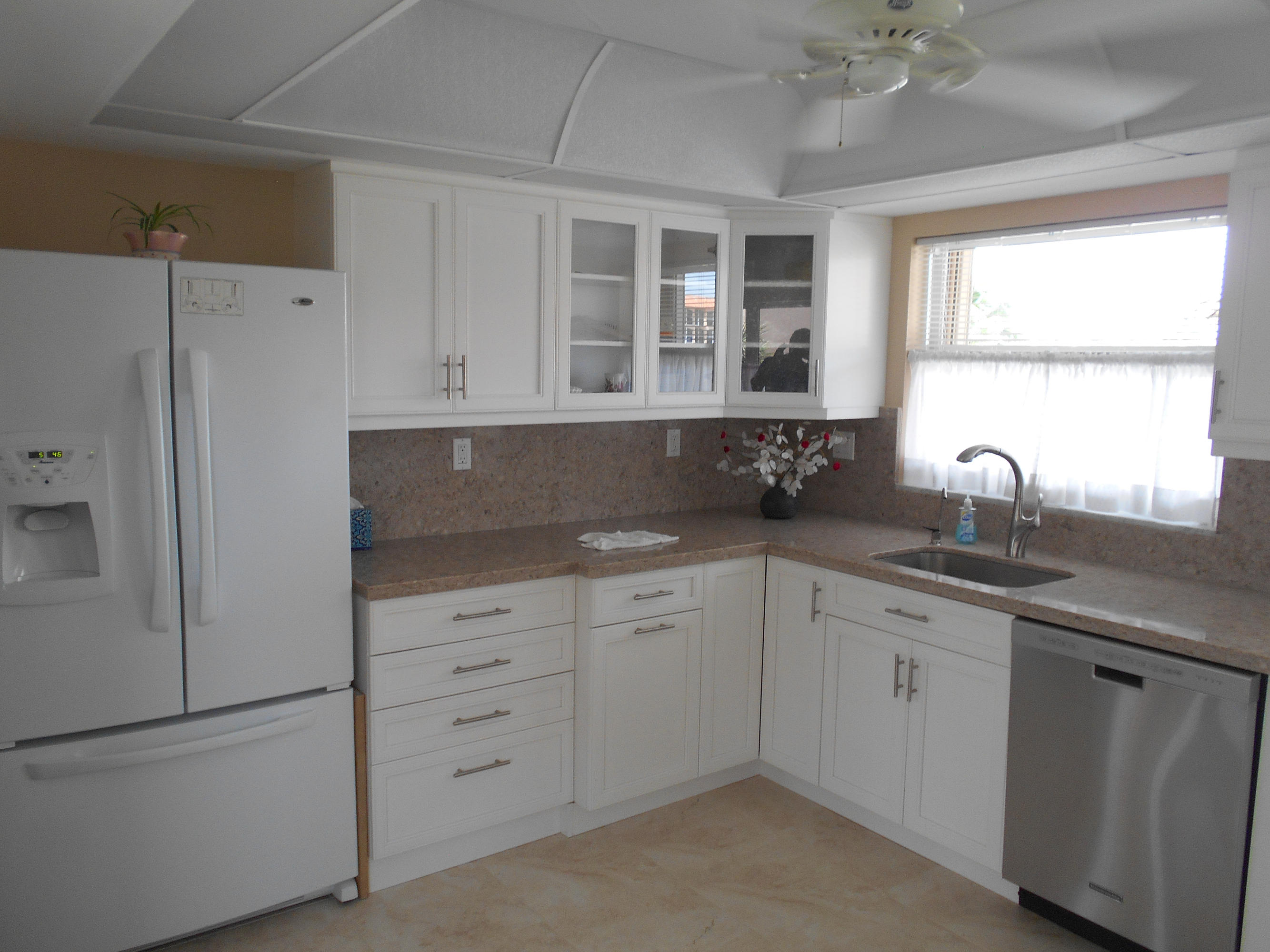 2871 North Ocean Boulevard, Unit D220 Boca Raton, FL 33431 - Photo 28 of 133 Brand New Kitchen 3