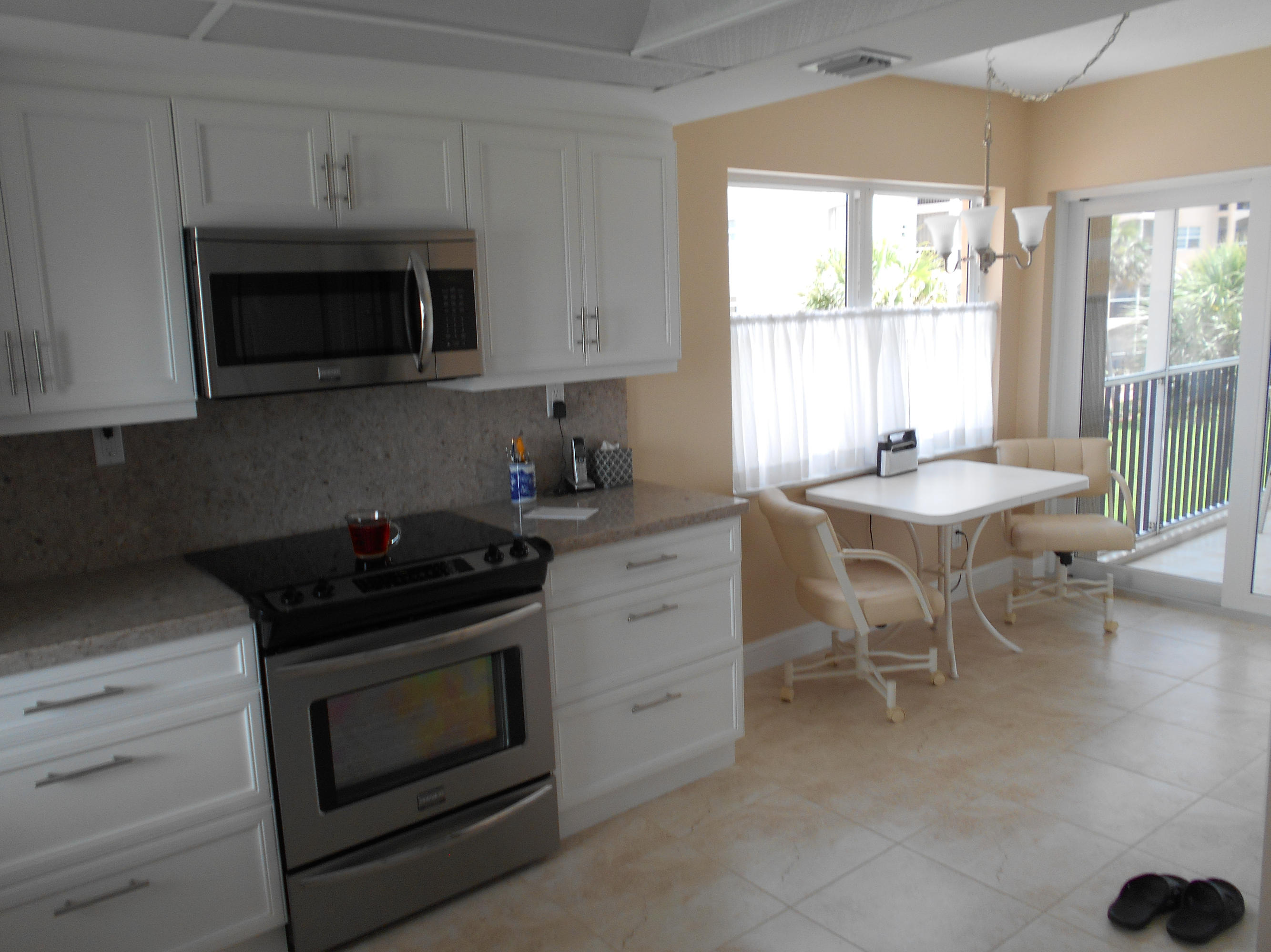 2871 North Ocean Boulevard, Unit D220 Boca Raton, FL 33431 - Photo 33 of 133 Brand New Kitchen 5
