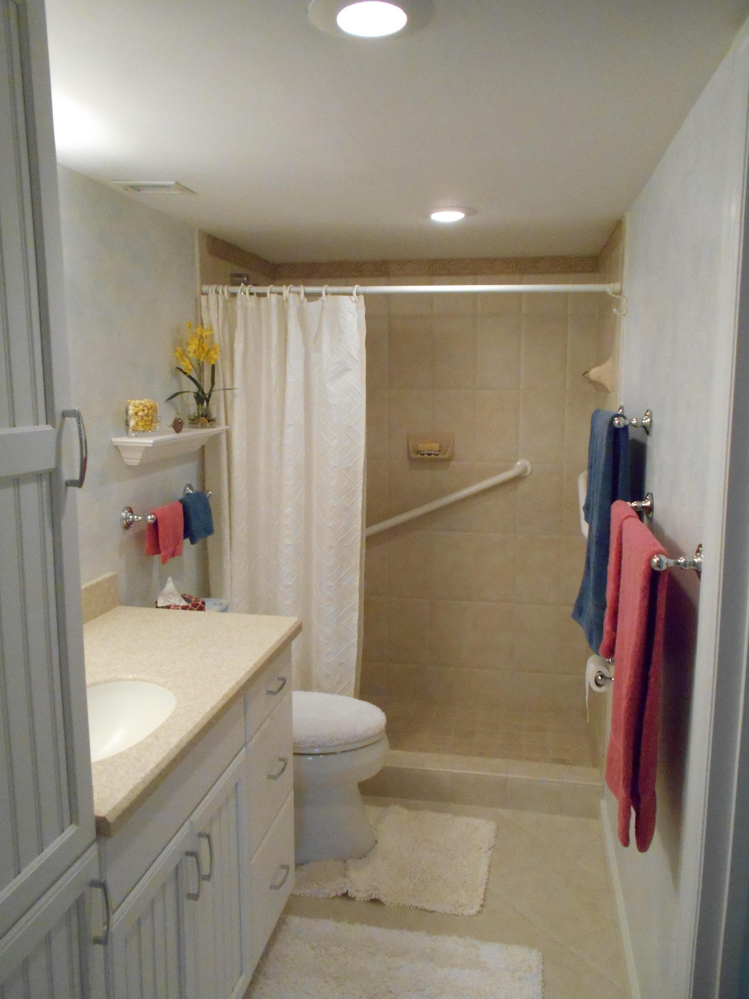 2871 North Ocean Boulevard, Unit D220 Boca Raton, FL 33431 - Photo 69 of 133 Guests Bath 3
