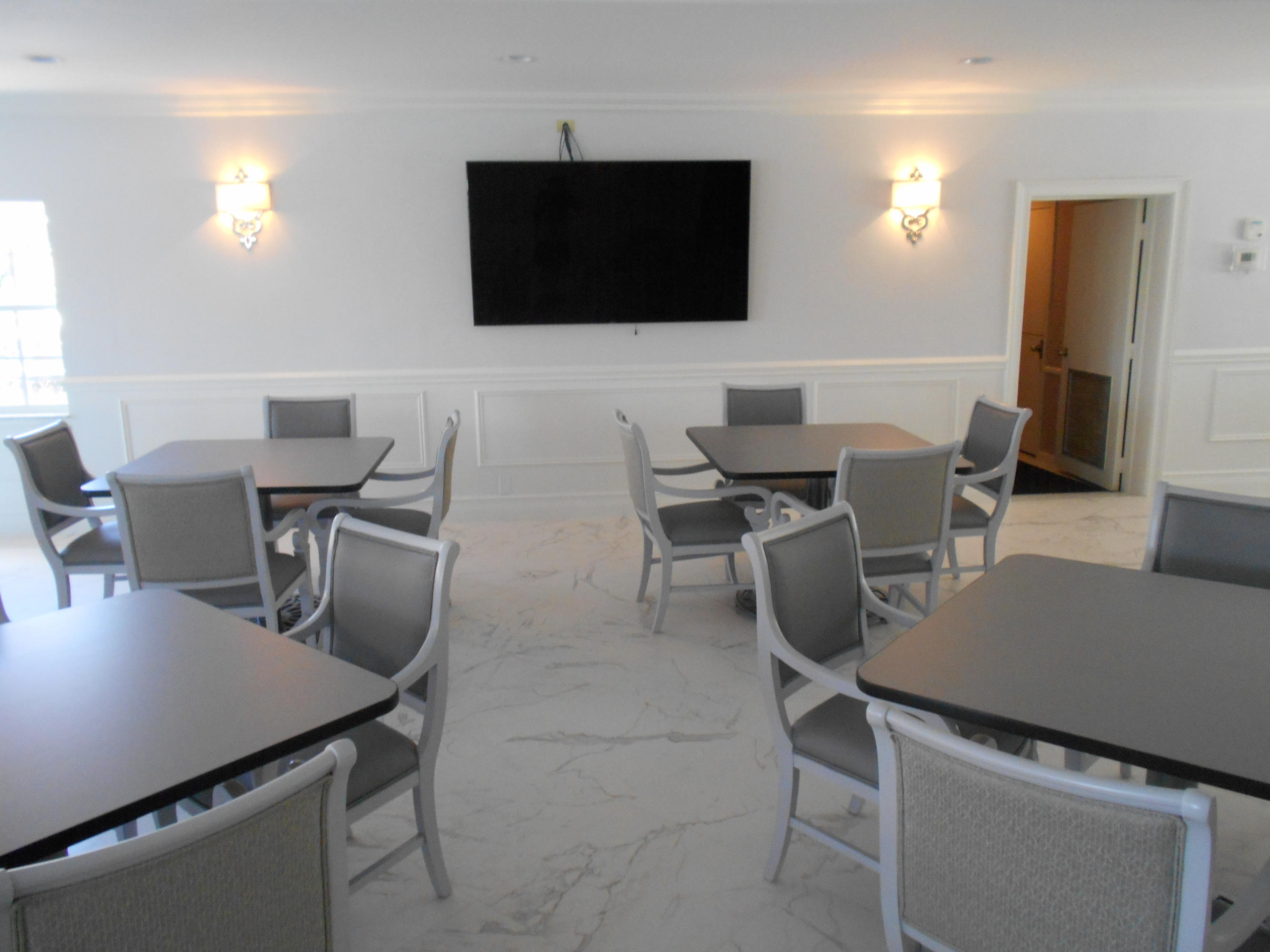 2871 North Ocean Boulevard, Unit D220 Boca Raton, FL 33431 - Photo 90 of 133 newly_remodeled_clubhouse_big_screen_tv_