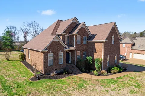 $725,000 | 405 Boulder Creek Court, Mount Juliet, TN 37122