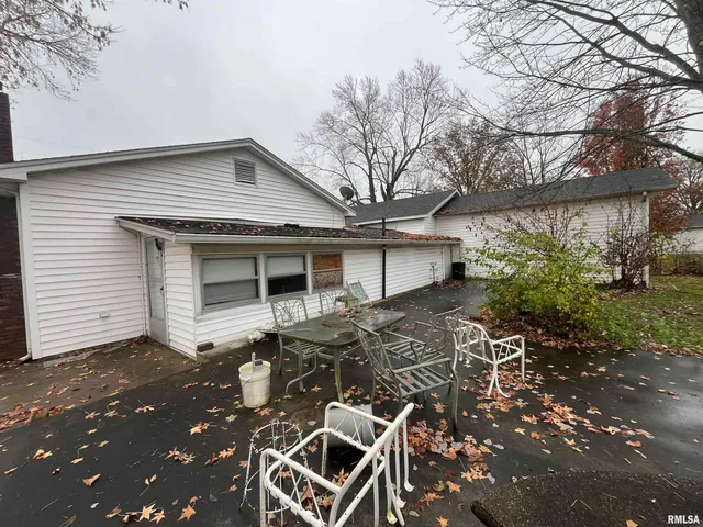 $79,900 | 1006 North Garfield Street, Marion, IL 62959