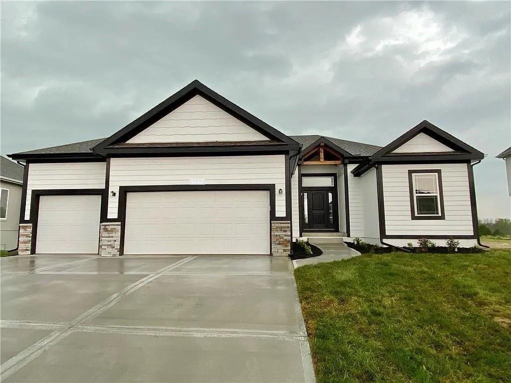 7610 Northeast 106th Ter  