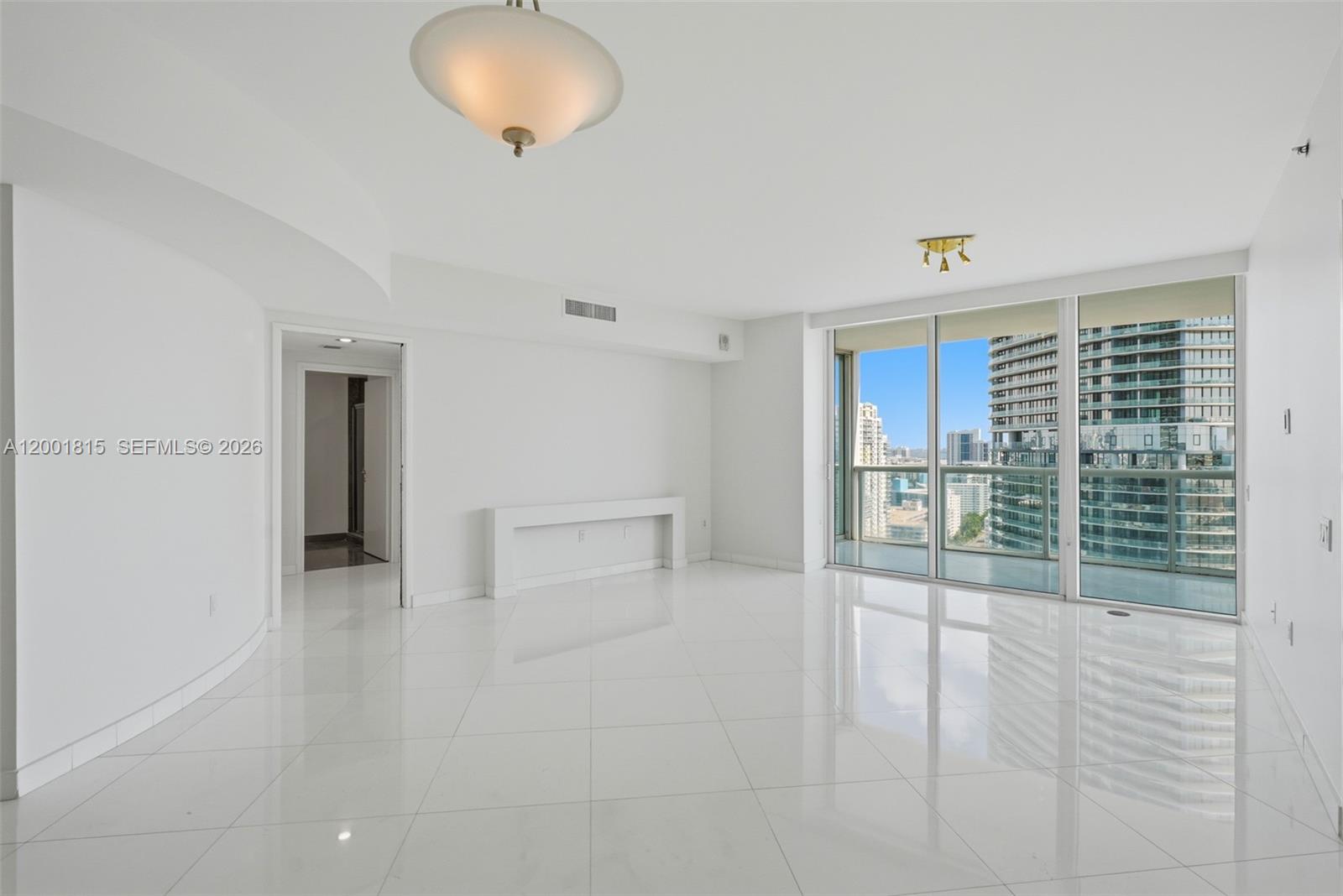 450 Alton Road, Unit 2704 Miami Beach, FL 33139 - Photo 4 of 15