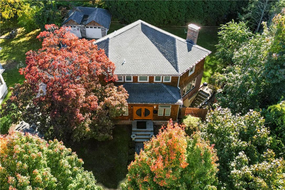 4 Dillon Road Larchmont, NY 10538 - Photo 1 of 1 Welcome to 4 Dillon Road in Larchmont!