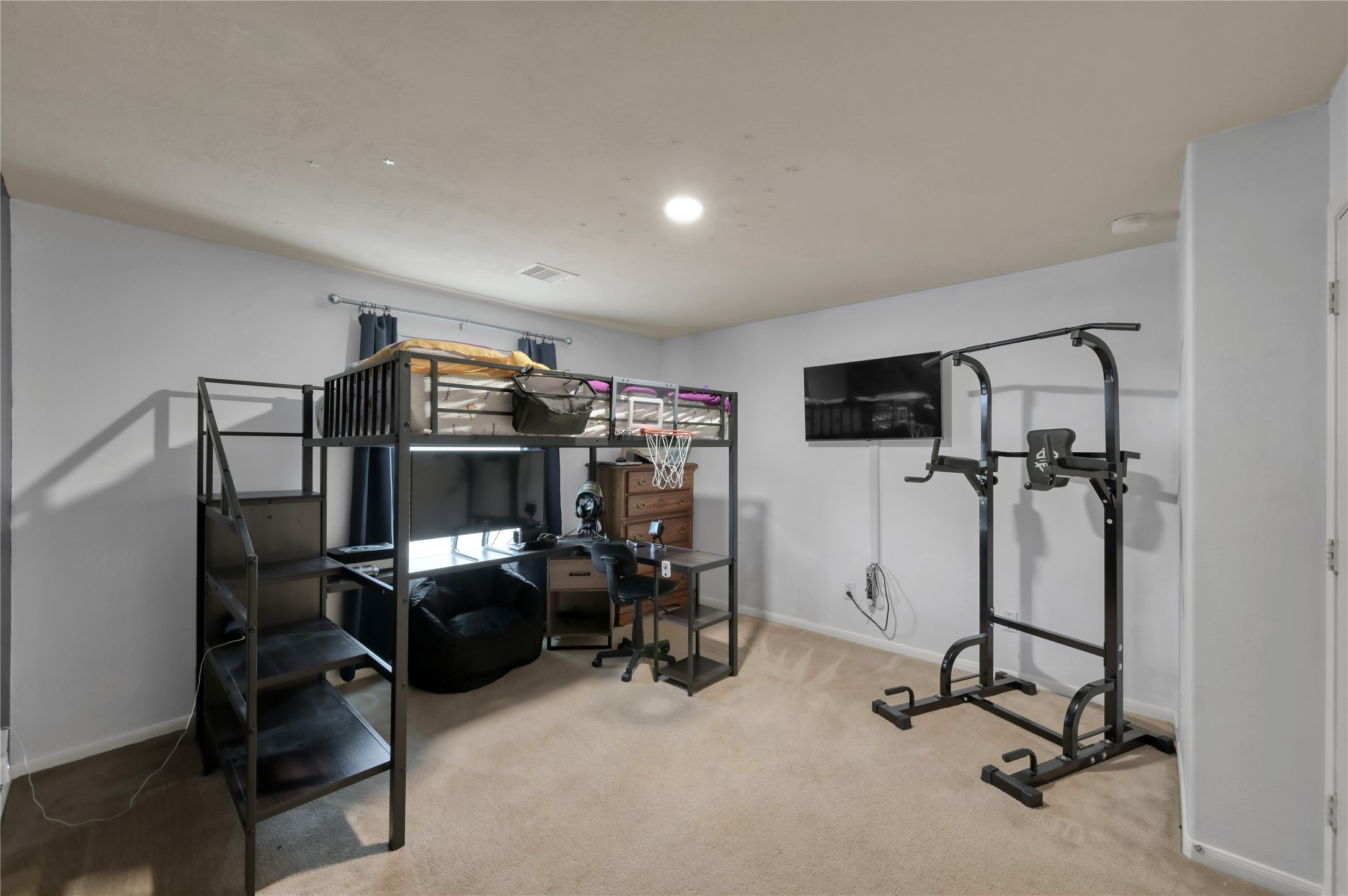 21610 Falvel Misty Drive Spring, TX 77388 - Photo 18 of 28 A spacious secondary room with plenty of flexibility