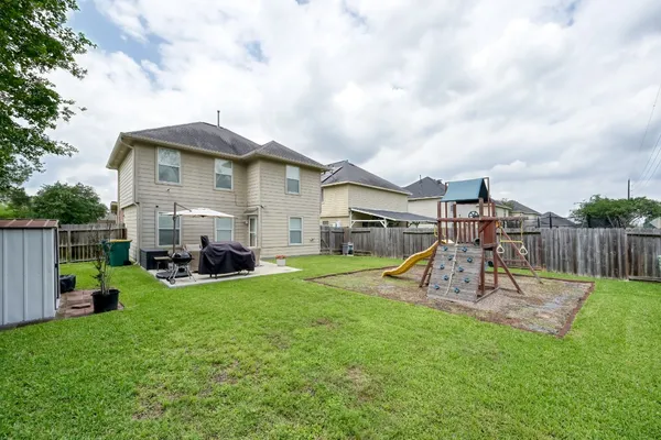 $275,000 | 21610 Falvel Misty Drive, Spring, TX 77388