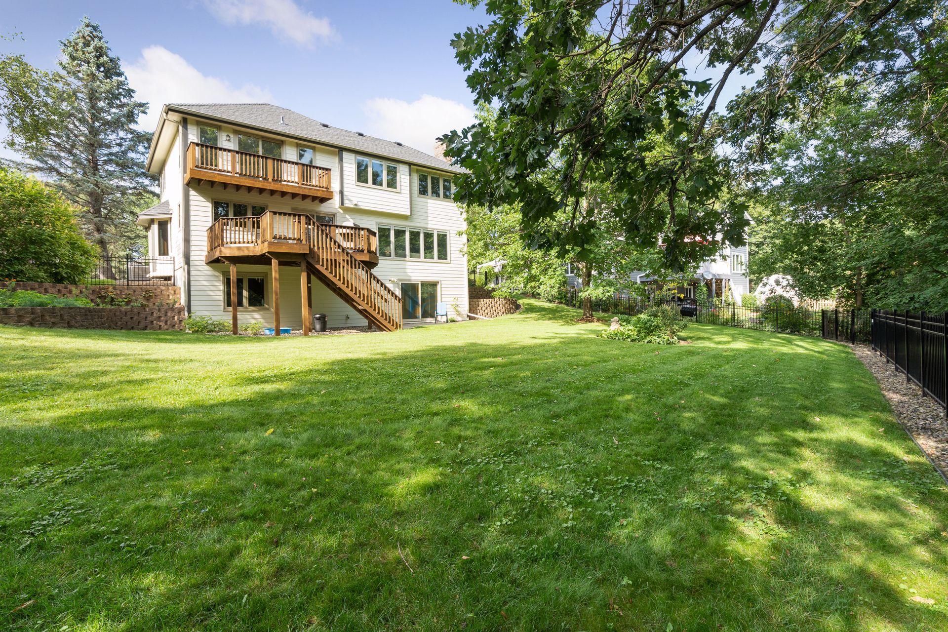 15561 Canyon Ridge Eden Prairie, MN 55347 - Photo 54 of 55 Gallery Image 54