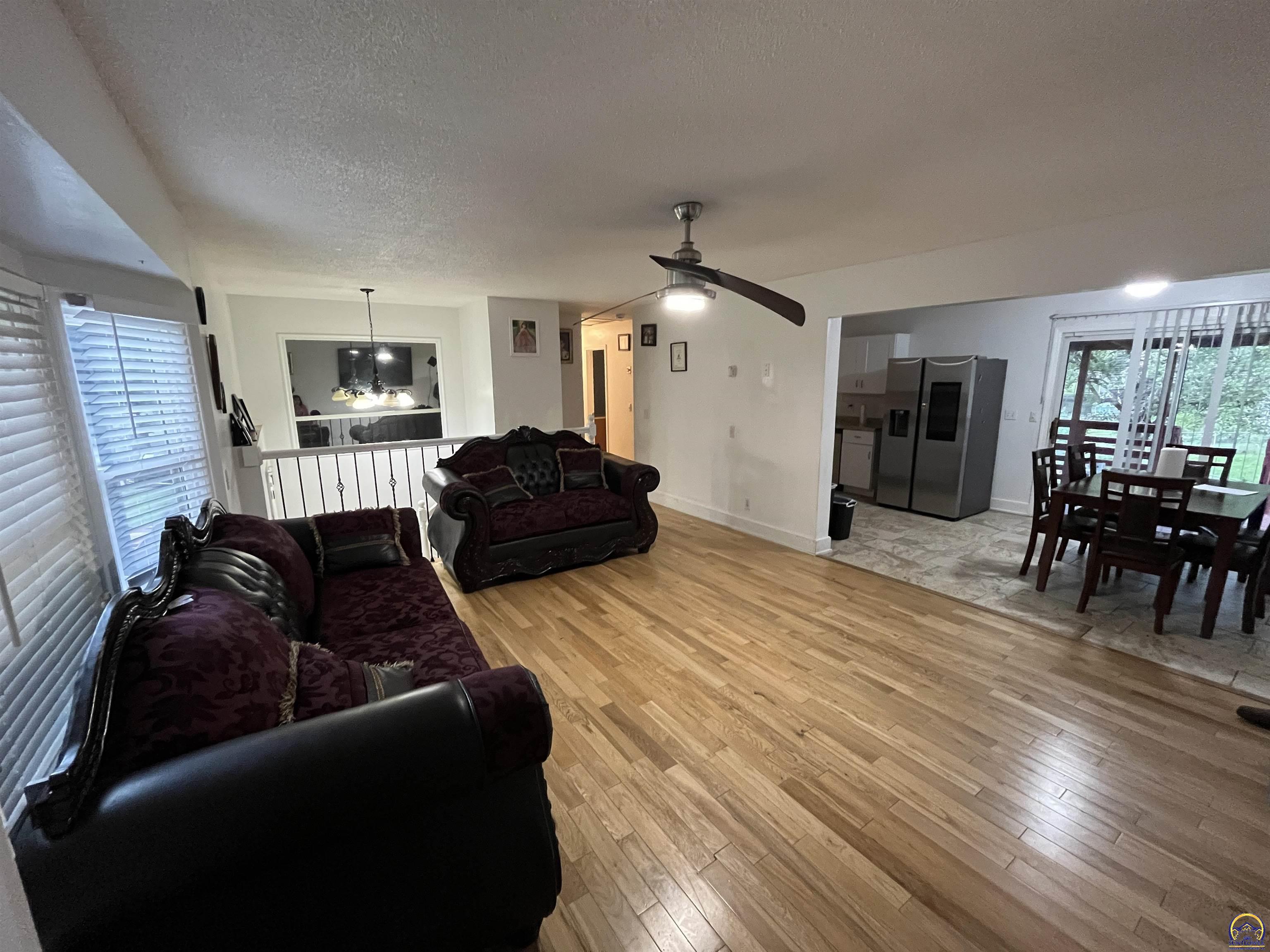 7219 Reeder Street Shawnee, KS 66203 - Photo 9 of 19