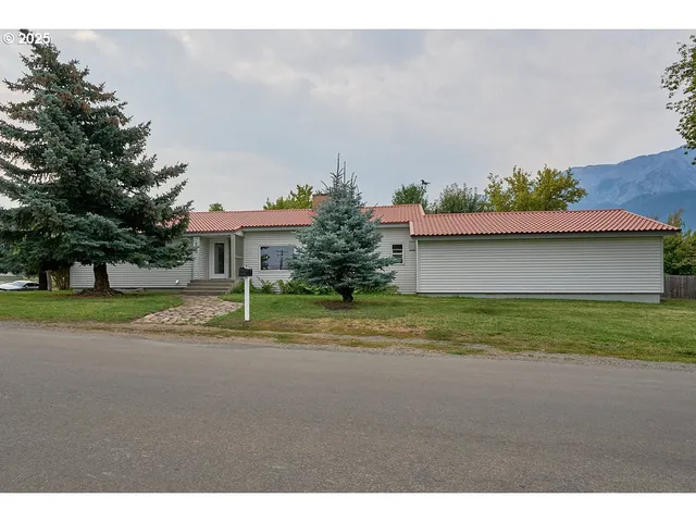 a view of outdoor space yard and house