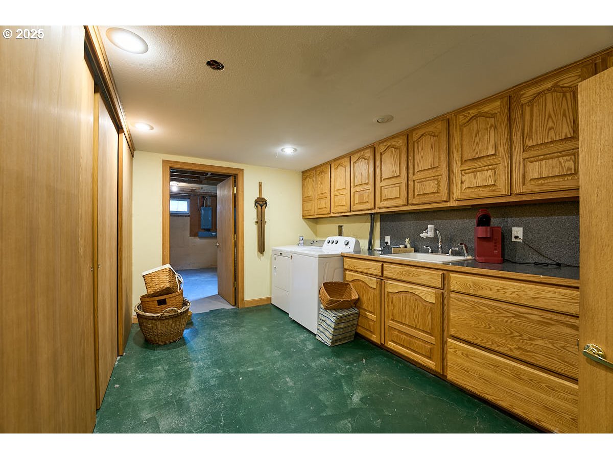 100 10th Street Joseph, OR 97846 - Photo 32 of 40 Basement