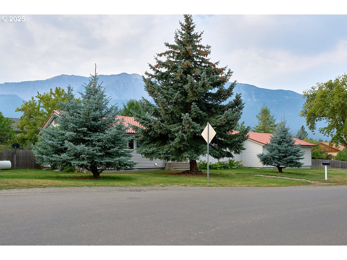 100 10th Street Joseph, OR 97846 - Photo 36 of 40 Basement